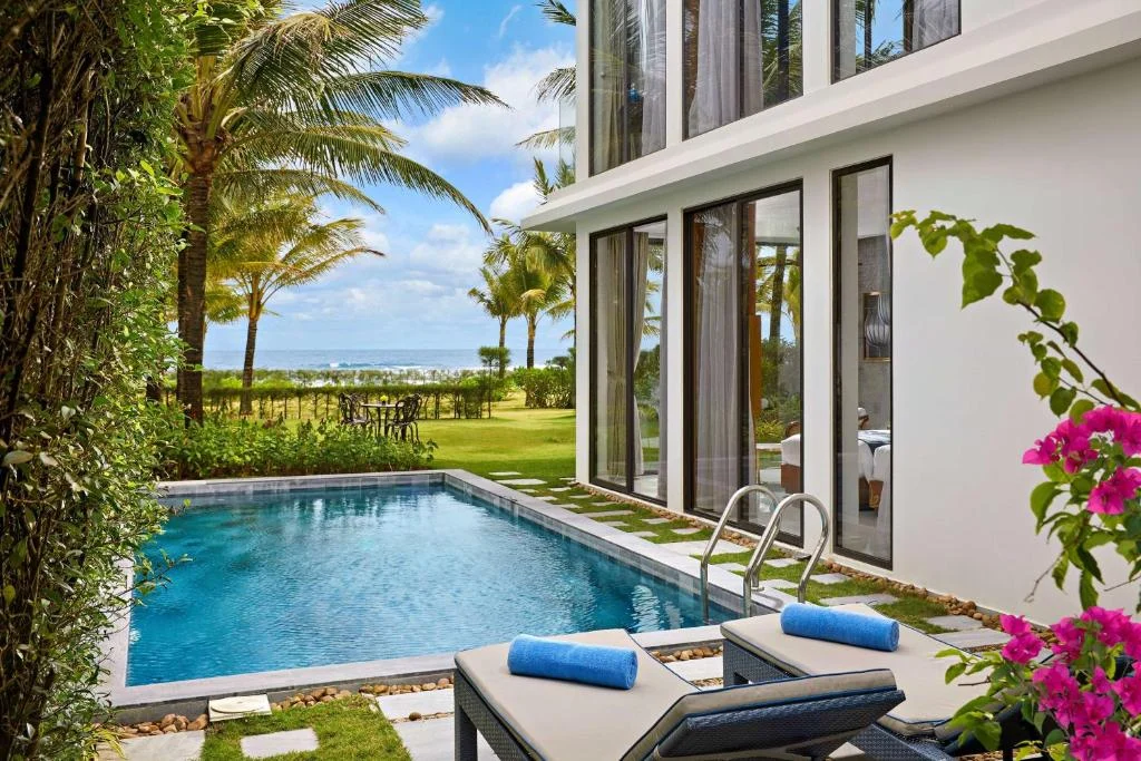 Wyndhoian Villa Beachfront Hoi An